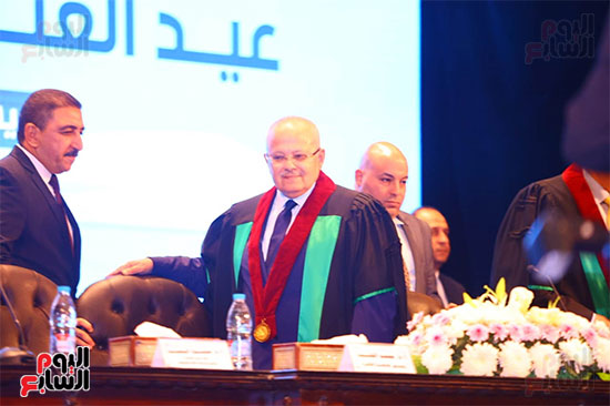 وصول الدكتور محمد عثمان الخشت وصول الدكتور محمد عثمان الخشت