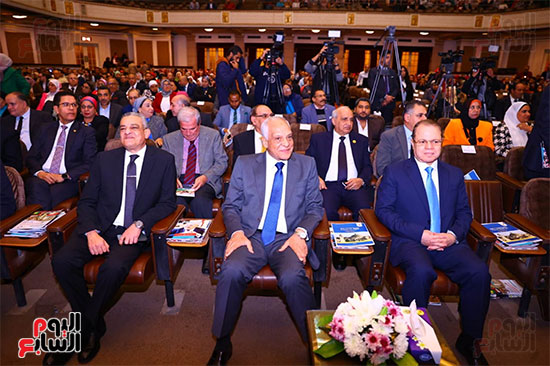 المستشار حمادة الصاوى واللواء أحمد راشد محافظ الجيزة المستشار حمادة الصاوى واللواء أحمد راشد محافظ الجيزة