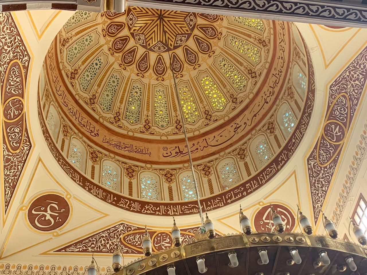 القبة الكبرى بالمسجد 
