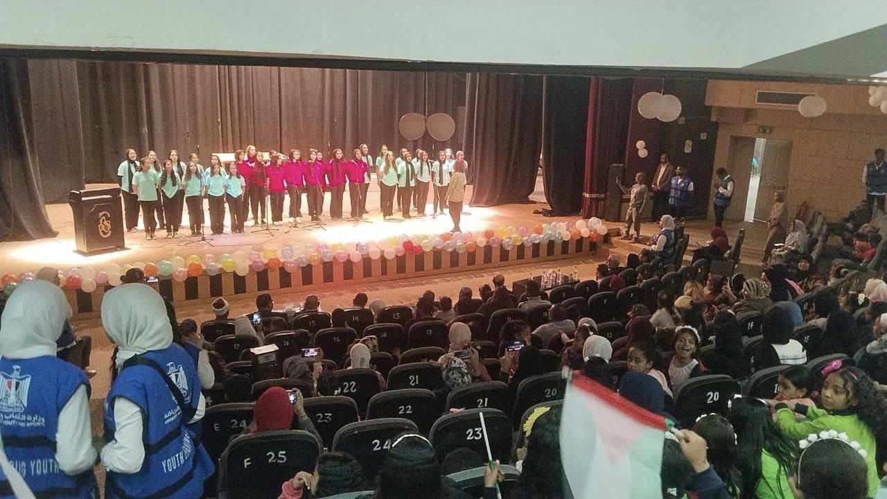 كورال موسيقي خلال احتفالية ثقافة الأقصر لدعم الطلبة