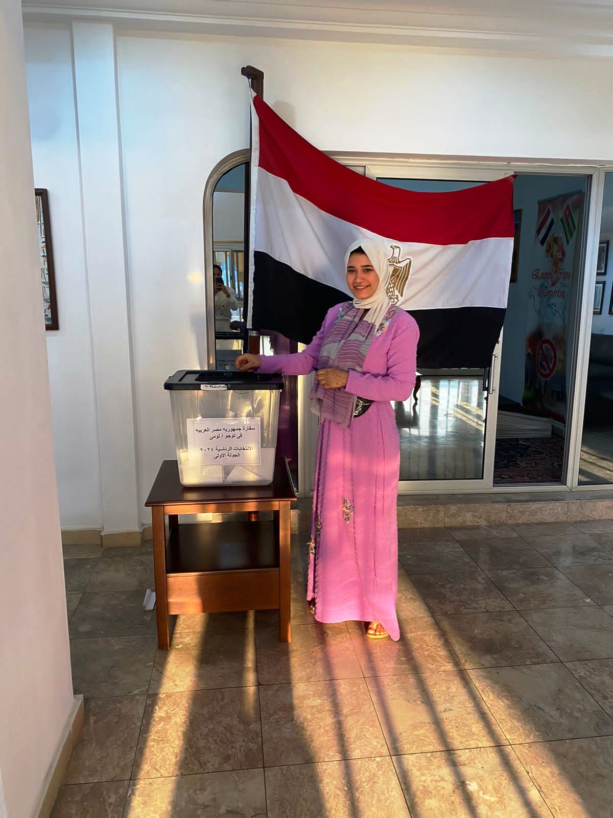 مصرية في توجو تدلي بصوتها في الانتخابات الرئاسية 2024