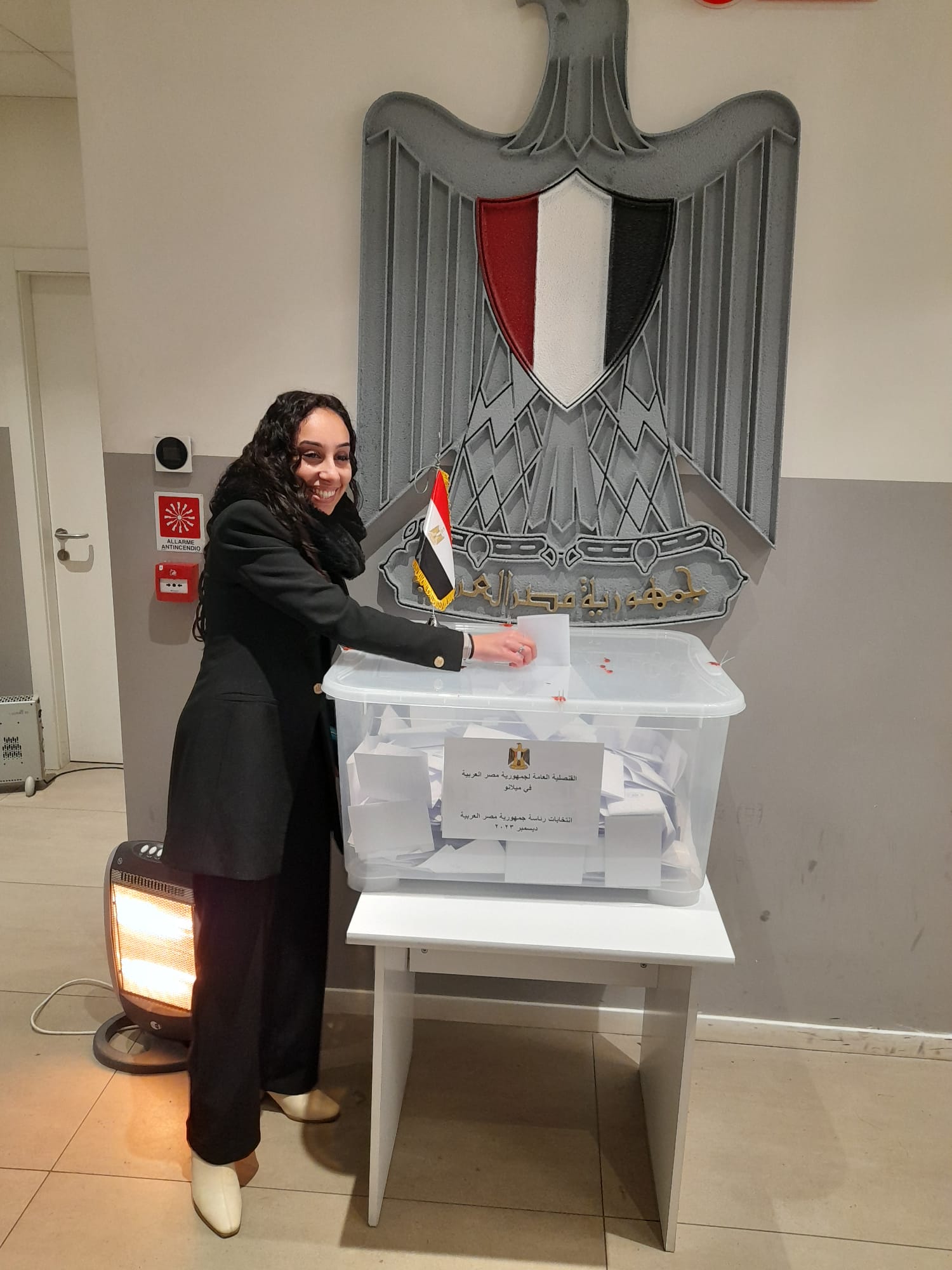 الجالية المصرية فى ميلانو يدلون بأصواتهم بالانتخابات الرئاسية