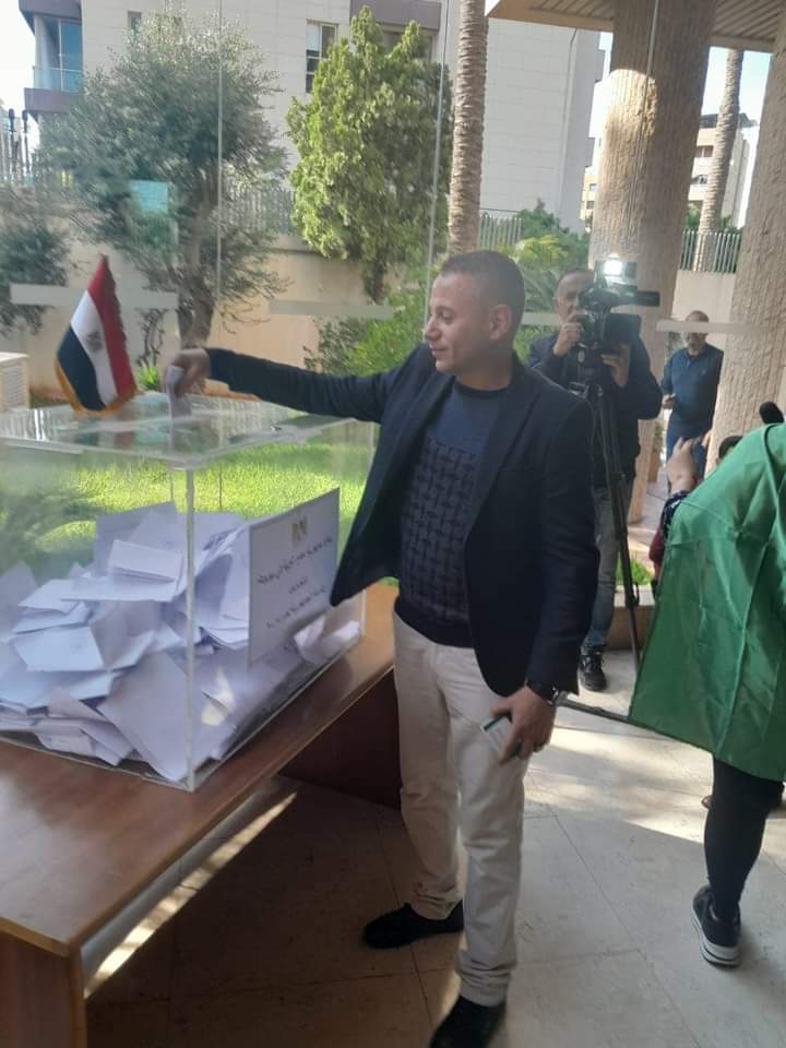 تصويت أبناء الجالية المصرية بلبنان بالانتخابات الرئاسية