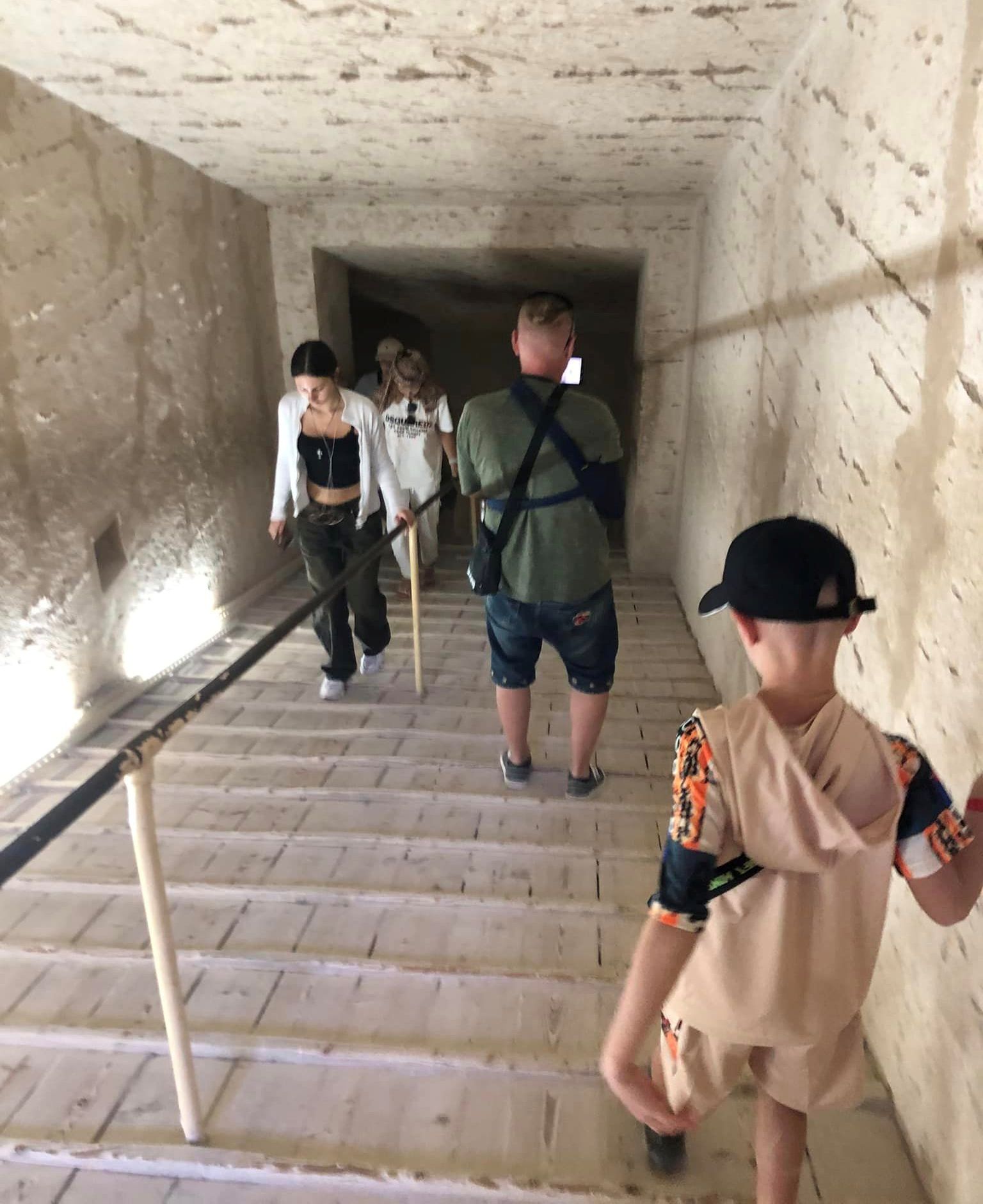 زيارات السياح فى مقابر ملوك الفراعنة