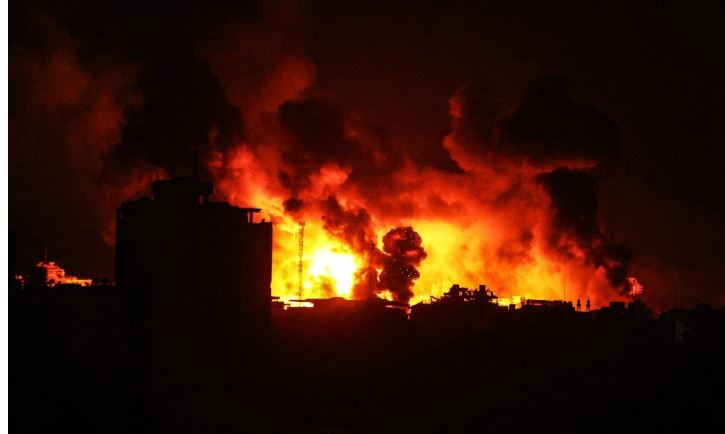 القصف الليلي على غزة