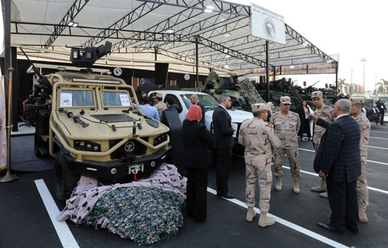 حضور مصرى كبير  من الاسلحة والقطع العسكرية داخل المعرض