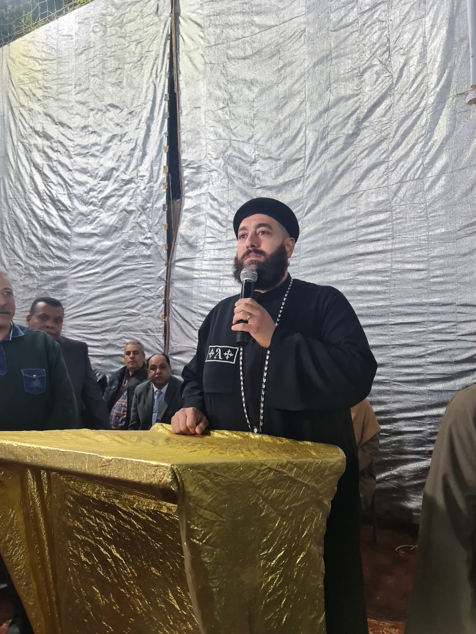 راعى كنيسة السيدة العذراء راعى كنيسة السيدة العذراء