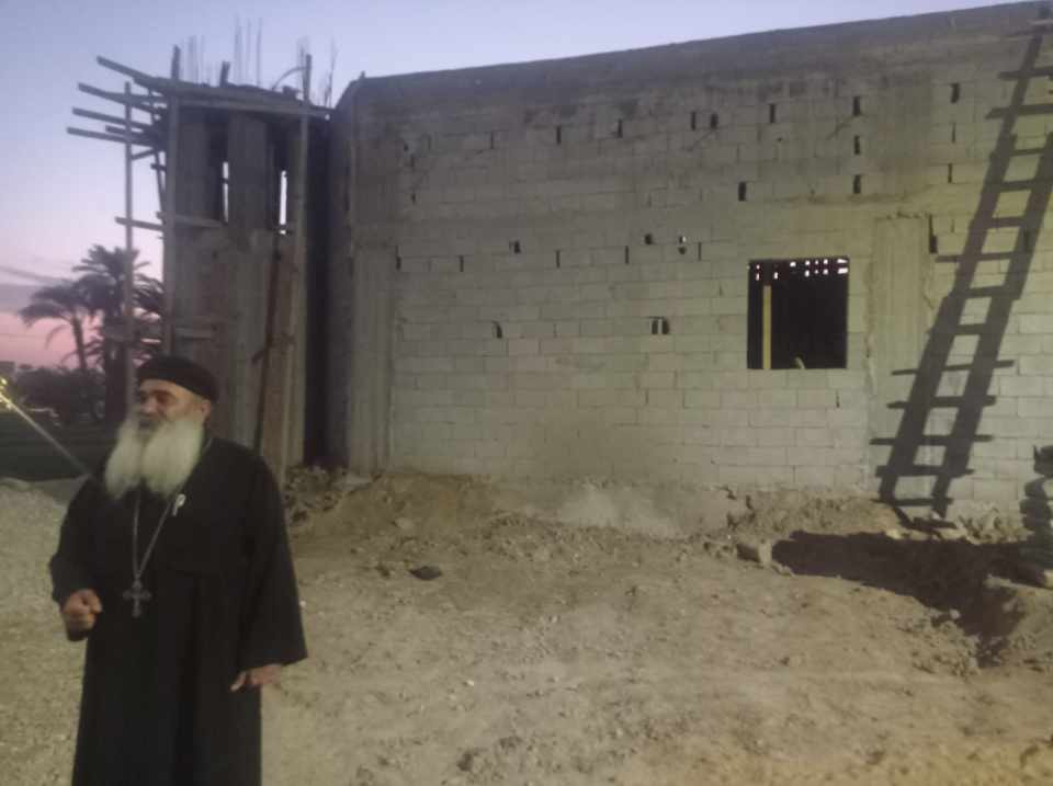 راعي كنيسة يتبرع لبناء مسجد راعي كنيسة يتبرع لبناء مسجد