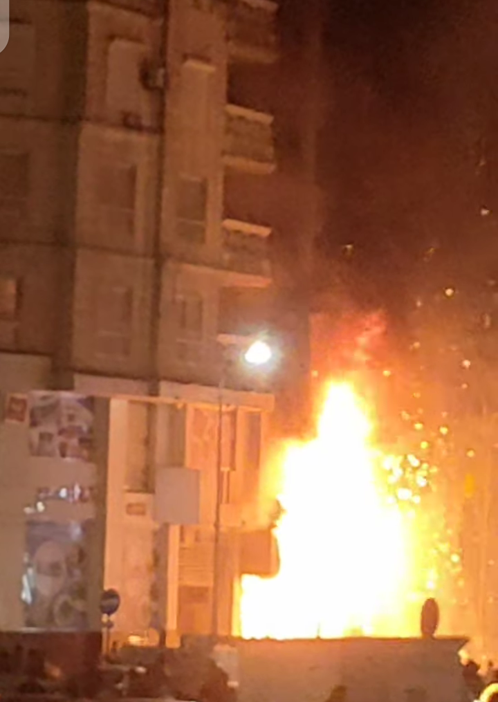 حريق بشارع محمد نجيب في الإسكندرية