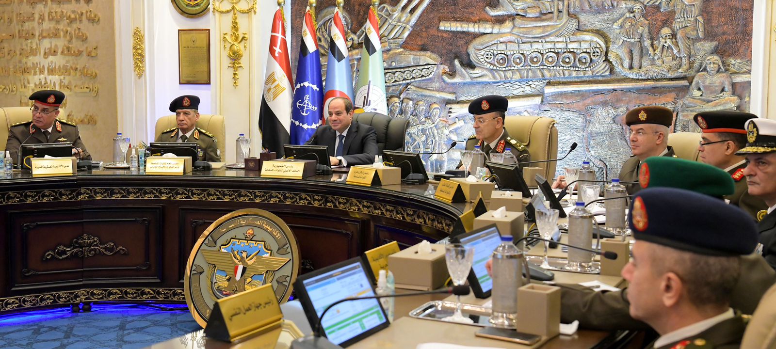 الرئيس السيسي يشاهد اختبارات كشف الهيئة لطلاب الكليات العسكرية المصرية
