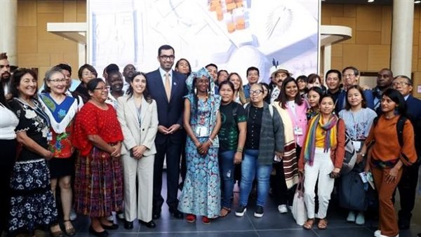 رئيس cop28 في جناح الشعوب الأصلية بالمؤتمر