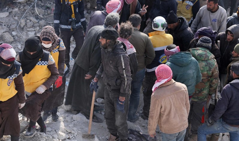 البحث عن ضحايا زلزال سوريا 