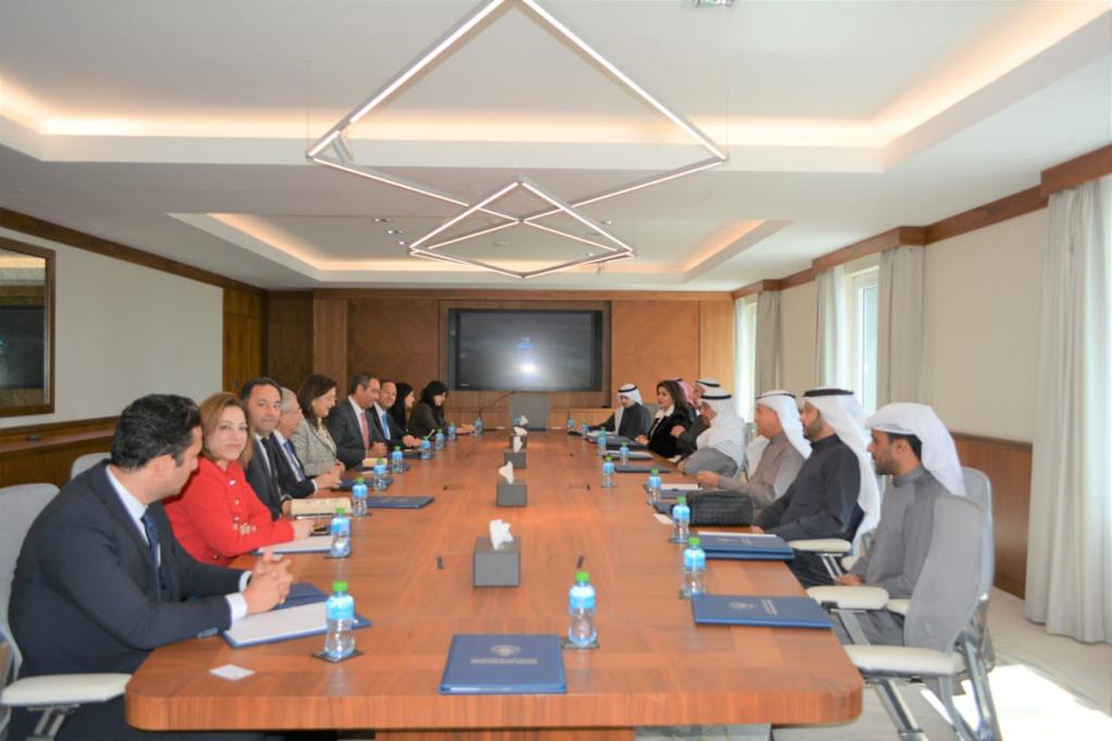 وزيرة التخطيط تروج للفرص الاستثمارية بالصندوق السيادي للمستثمري في الكويت
