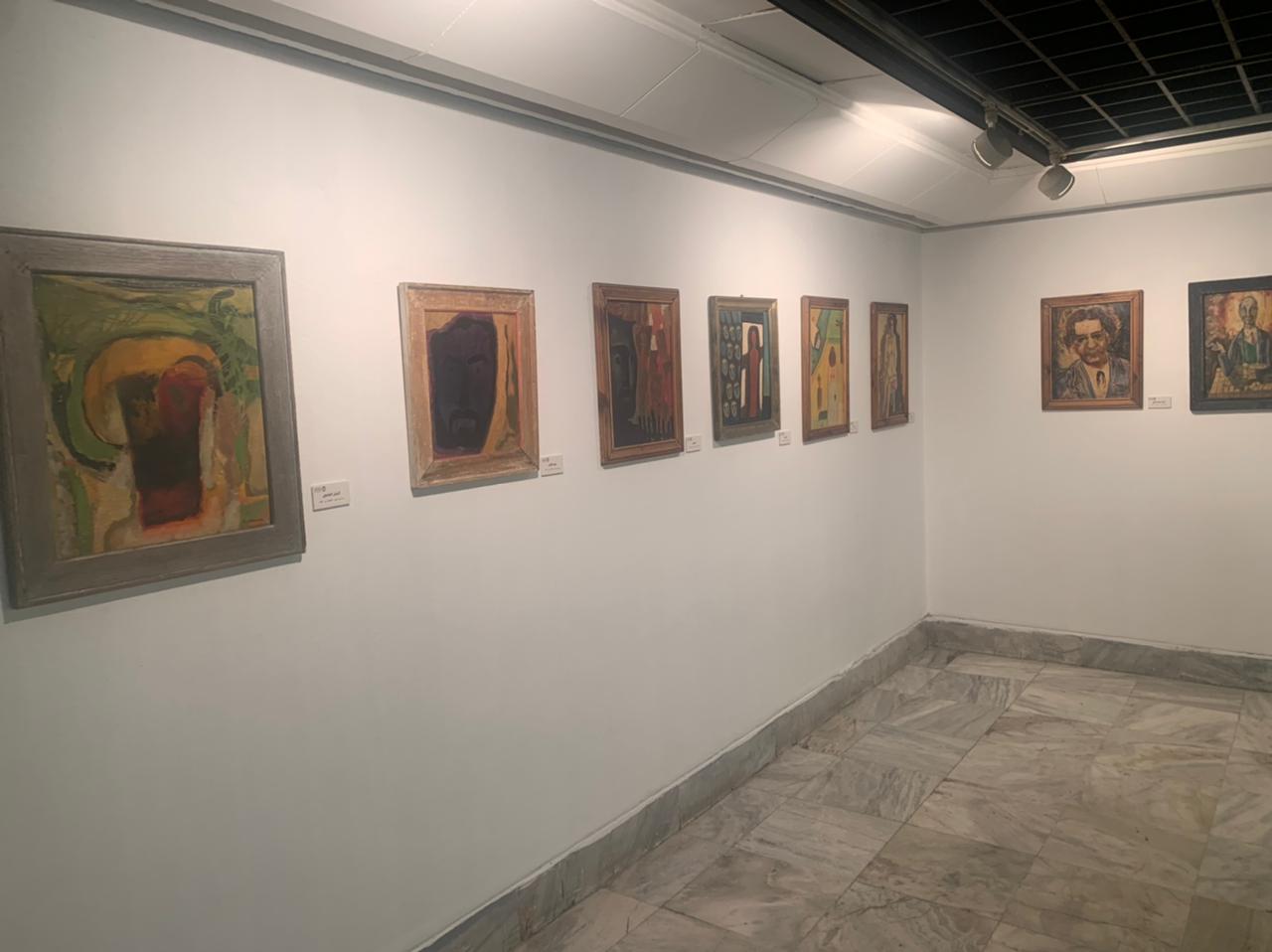 قطاع الفنون التشكيلية يحتفل بتوهج 80 عامًا للفنان عصمت داوستاشى بمركز الجزيرة للفنون (6)