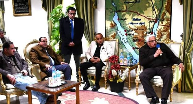 محافظ جنوب سيناء يستقبل وفد الاتحاد المصرى لجمعيات المستثمرين (4)