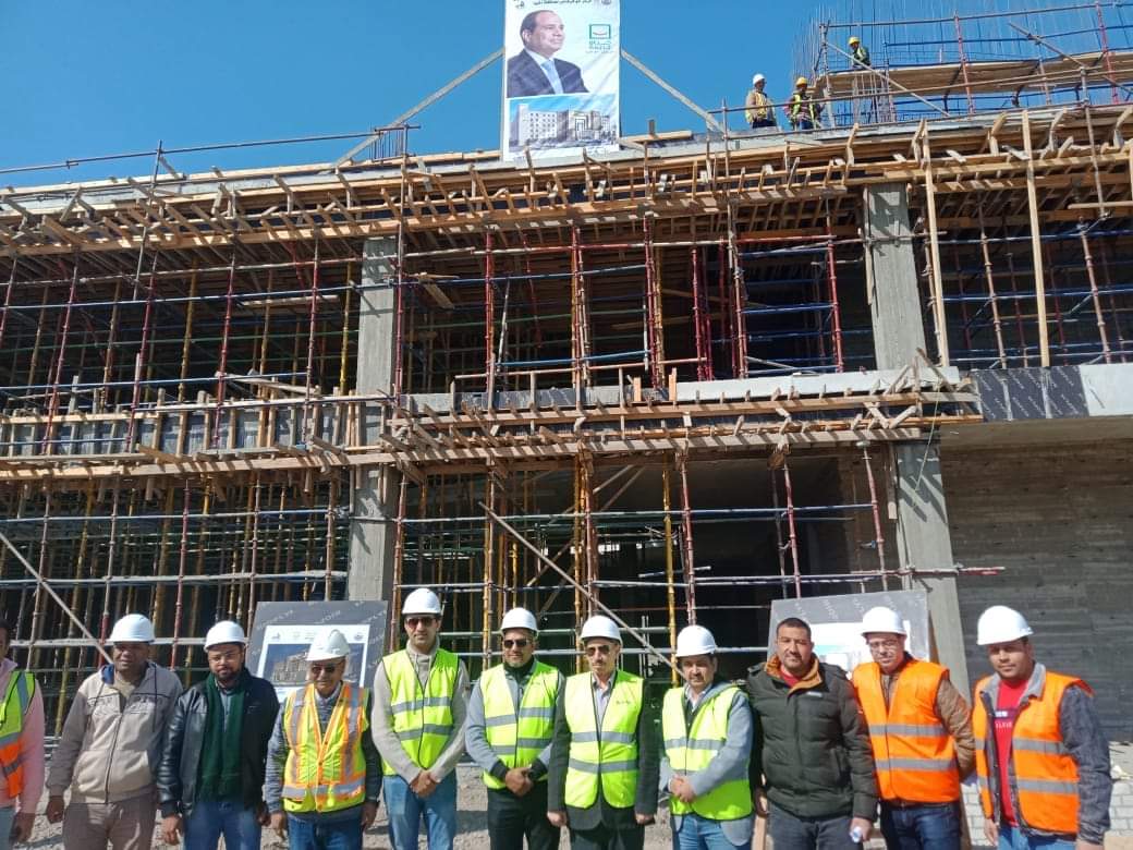 مستشفى ابوقرقاص المركزى الجديدة أثناء البناء (4)