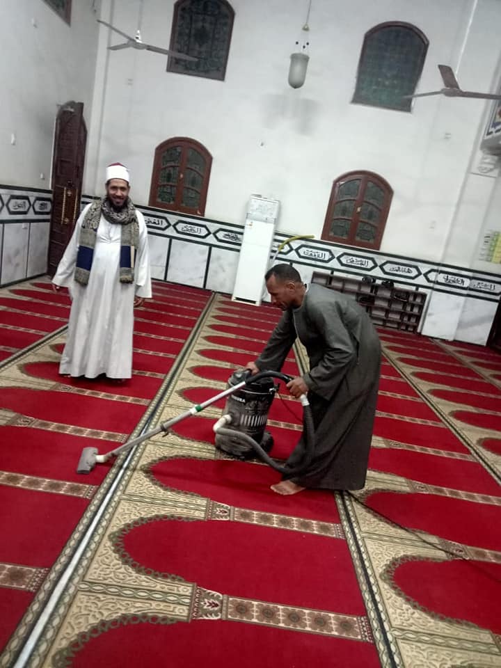 أوقاف الأقصر تجرى عمليات تعقيم للمساجد