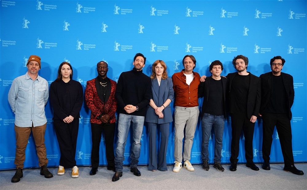 أدريان برودي وأوديسا يونج في مهرجان برلين من أجل فيلم Manodrome (3)