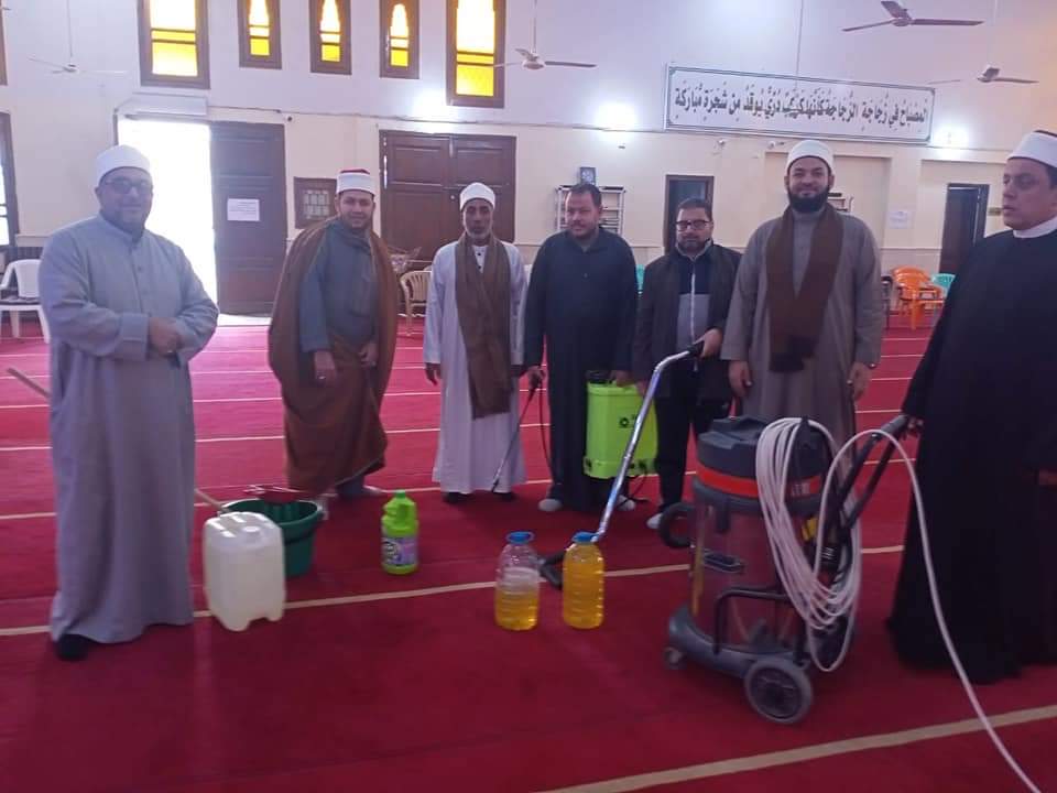 استمرار الحملة الكبرى لنظافة المساجد وتعقيمها بالإسماعيلية (7)