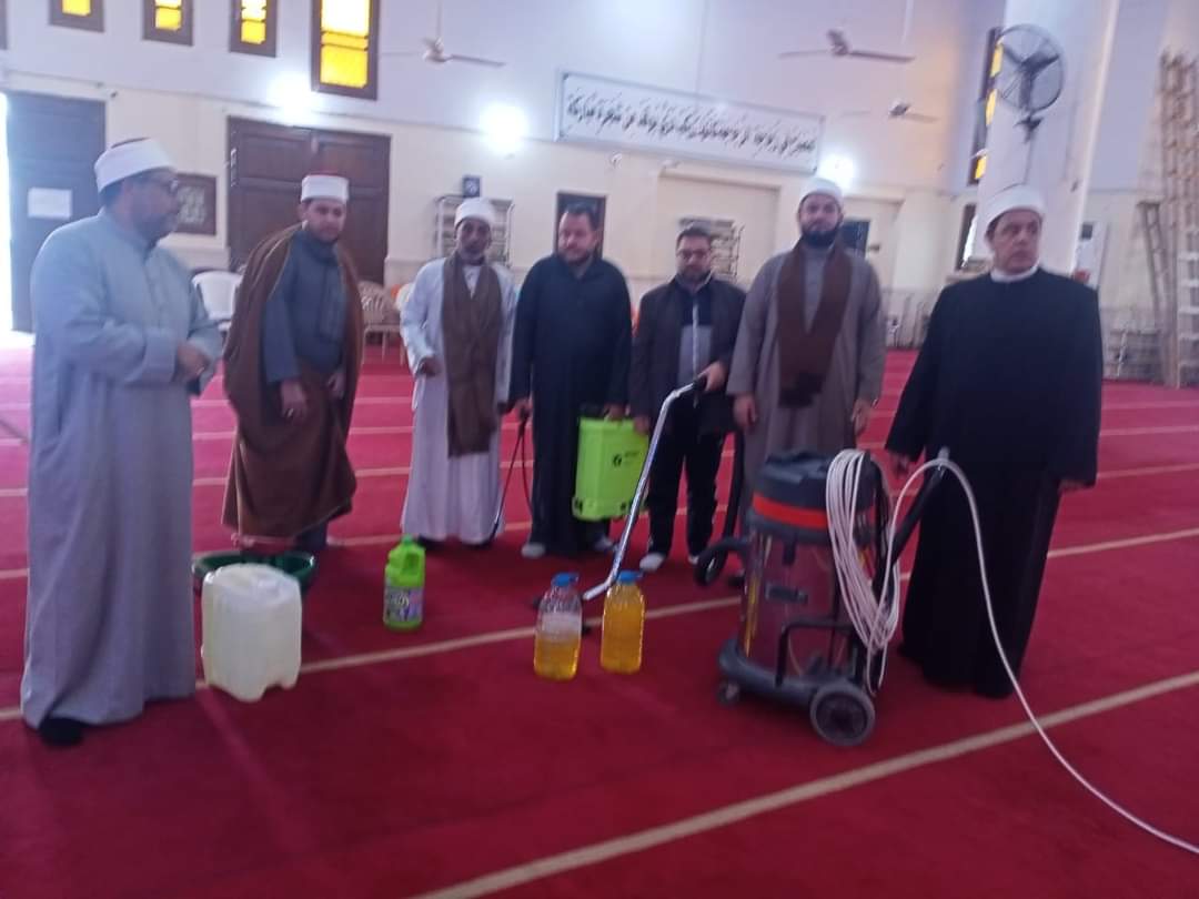 استمرار الحملة الكبرى لنظافة المساجد وتعقيمها بالإسماعيلية (4)