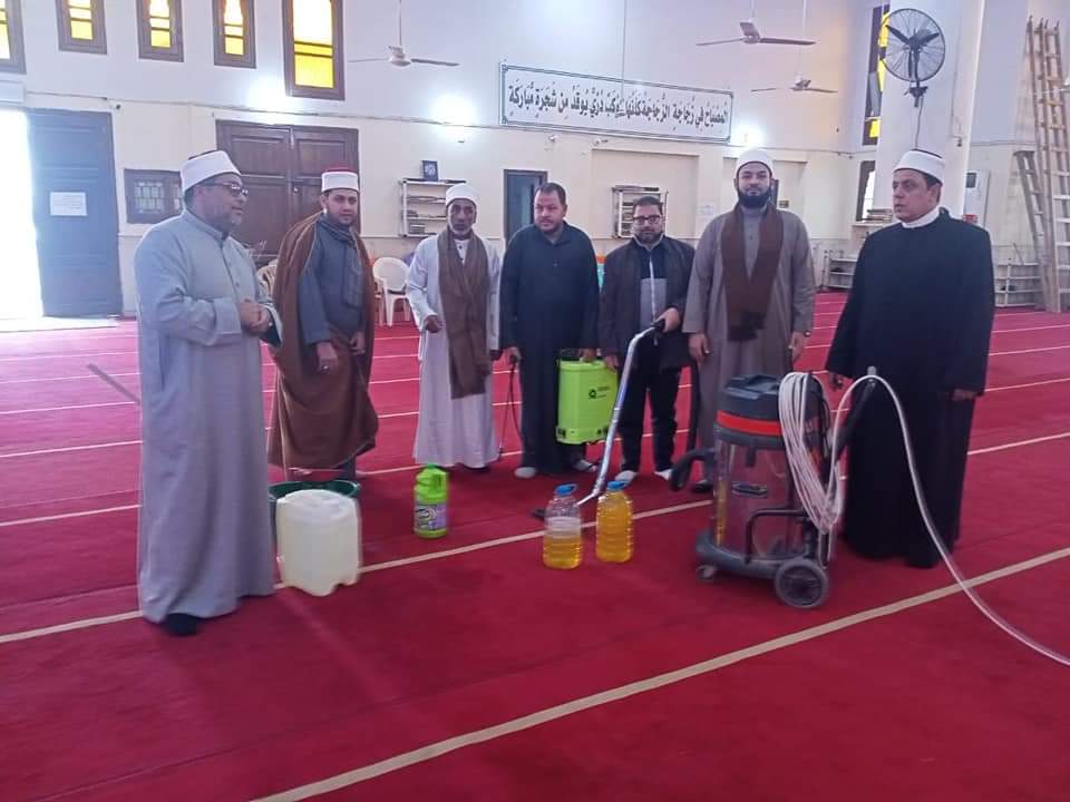 استمرار الحملة الكبرى لنظافة المساجد وتعقيمها بالإسماعيلية (6)