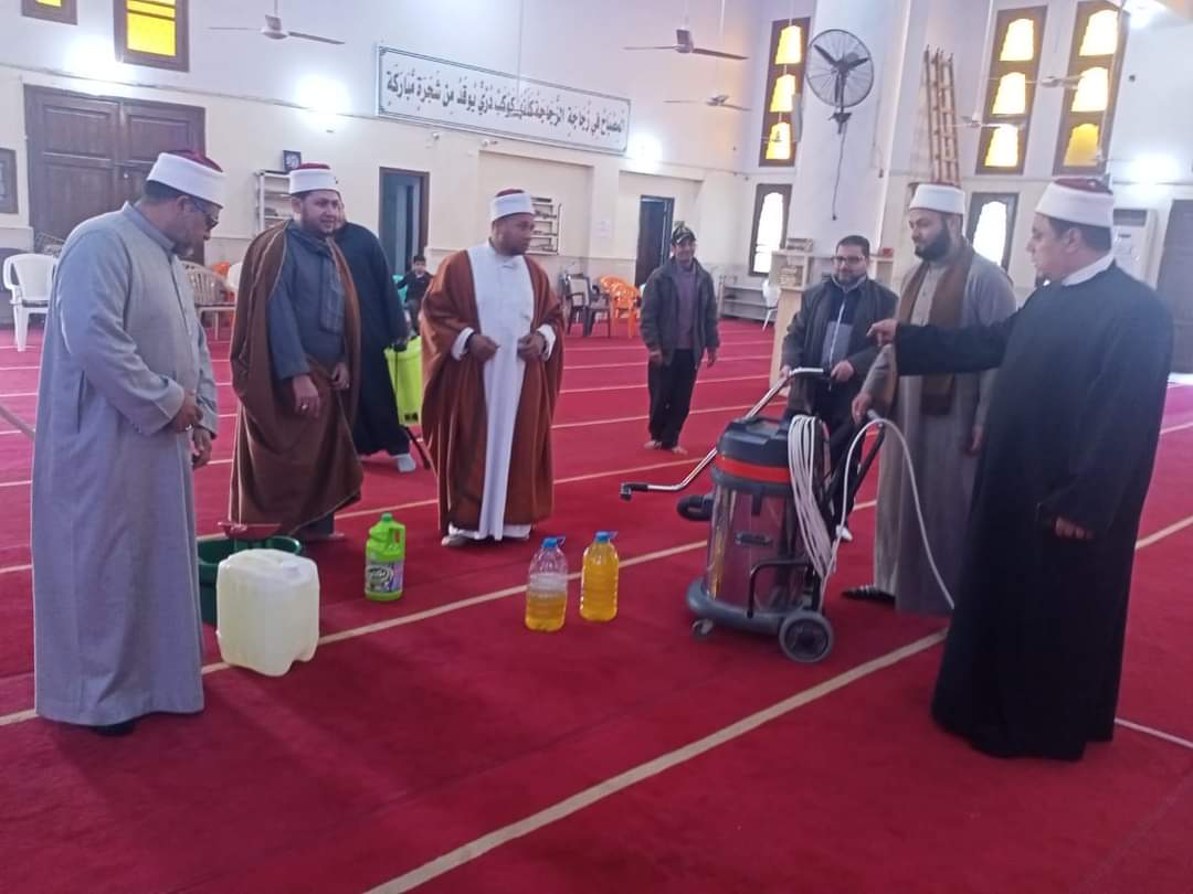 استمرار الحملة الكبرى لنظافة المساجد وتعقيمها بالإسماعيلية (2)