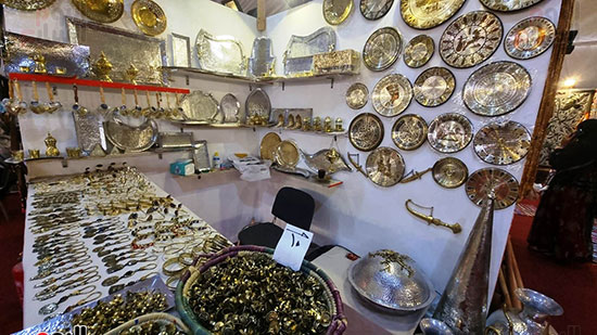 التحف-النحاسية-داخل-معرض-ديارنا التحف-النحاسية-داخل-معرض-ديارنا