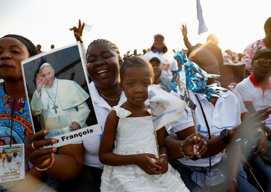 زيارة بابا الفاتيكان للكونغو  (1)