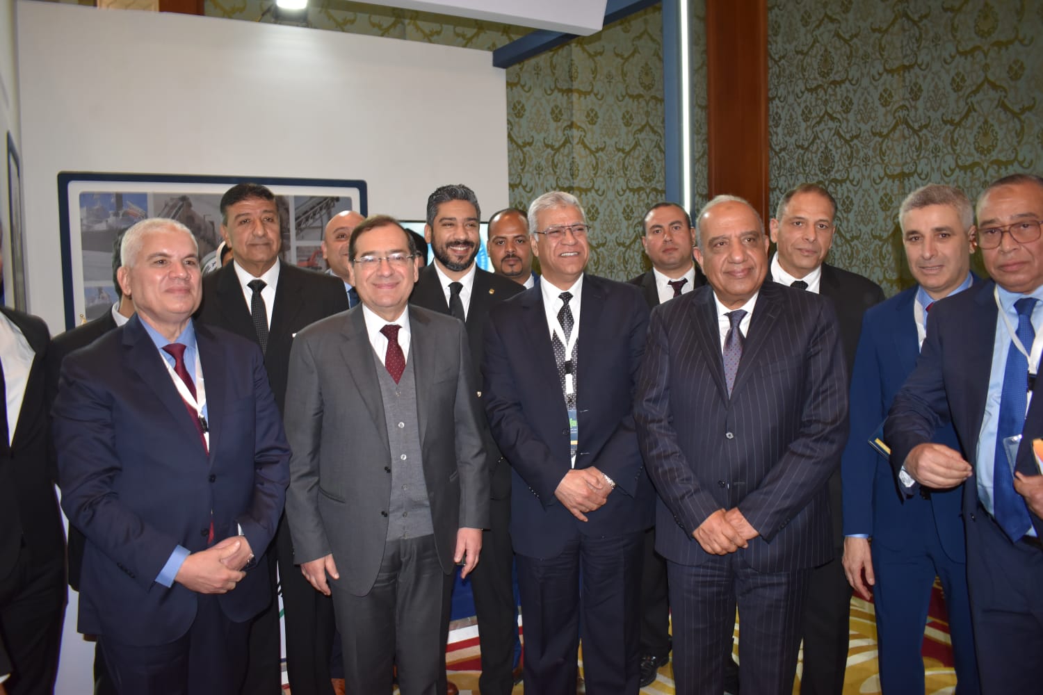جانب من لقاء وزير البترول ورئيس فوسفات مصر (3)