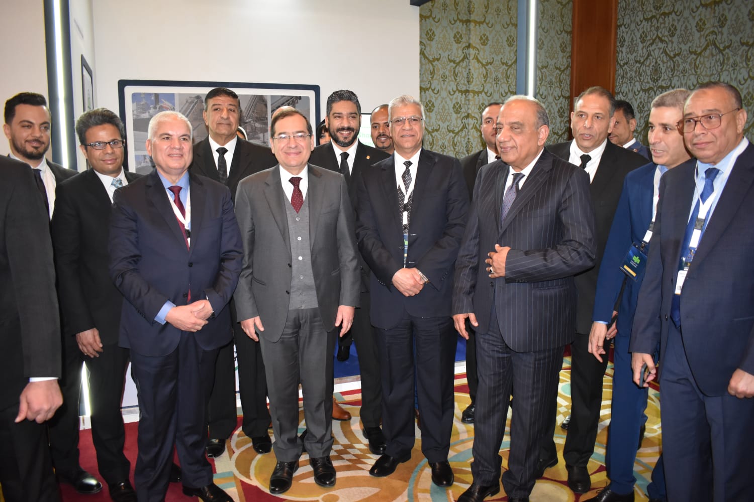 جانب من لقاء وزير البترول ورئيس فوسفات مصر (2)