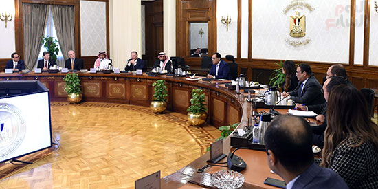 رئيس الوزراء يستعرض فرص زيادة الاستثمار لشركة المراعي السعودية (4)
