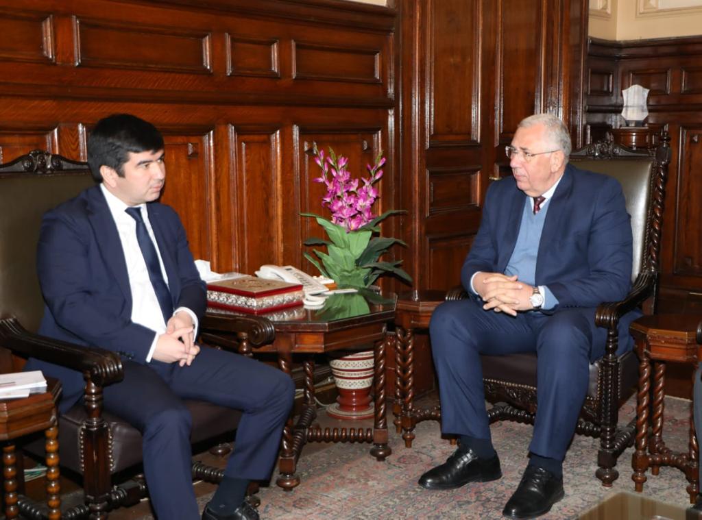 وزير الزراعة واستصلاح الأراضى يلتقي نظيره الأوزبكستاني