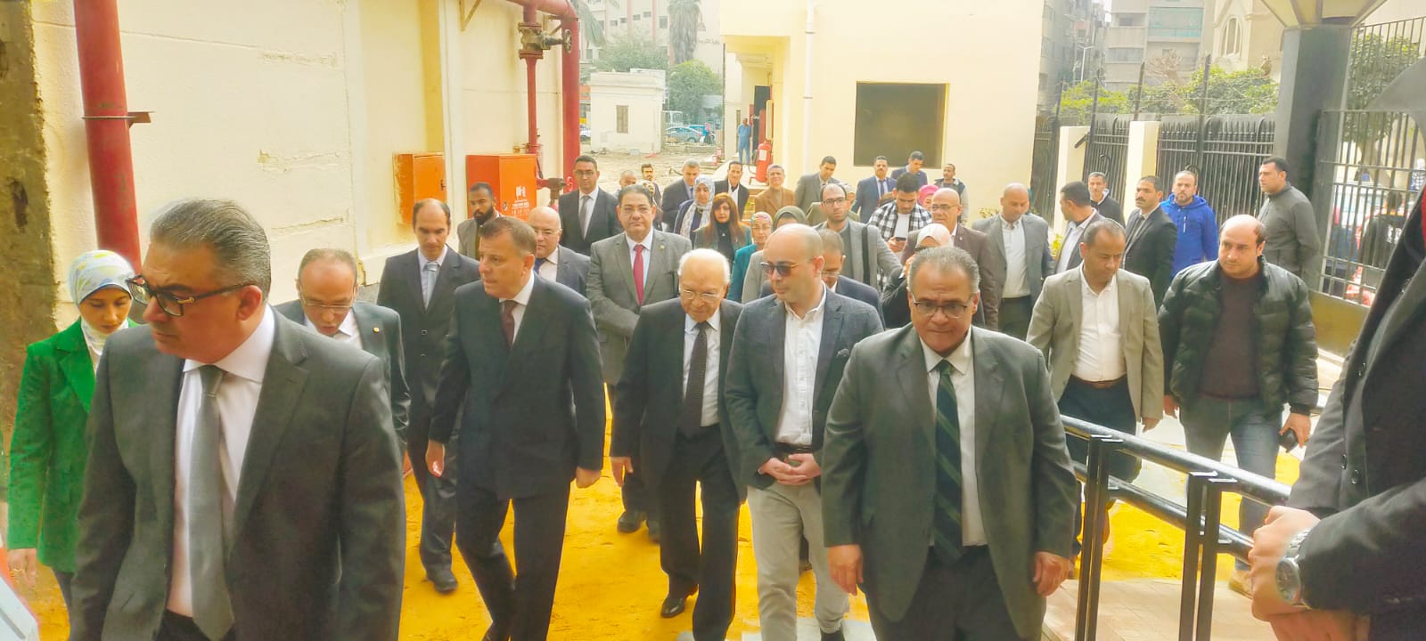 رئيس جامعة عين شمس يفتتح الجناح الاقتصادي بمستشفى الدمرداش للجراحة