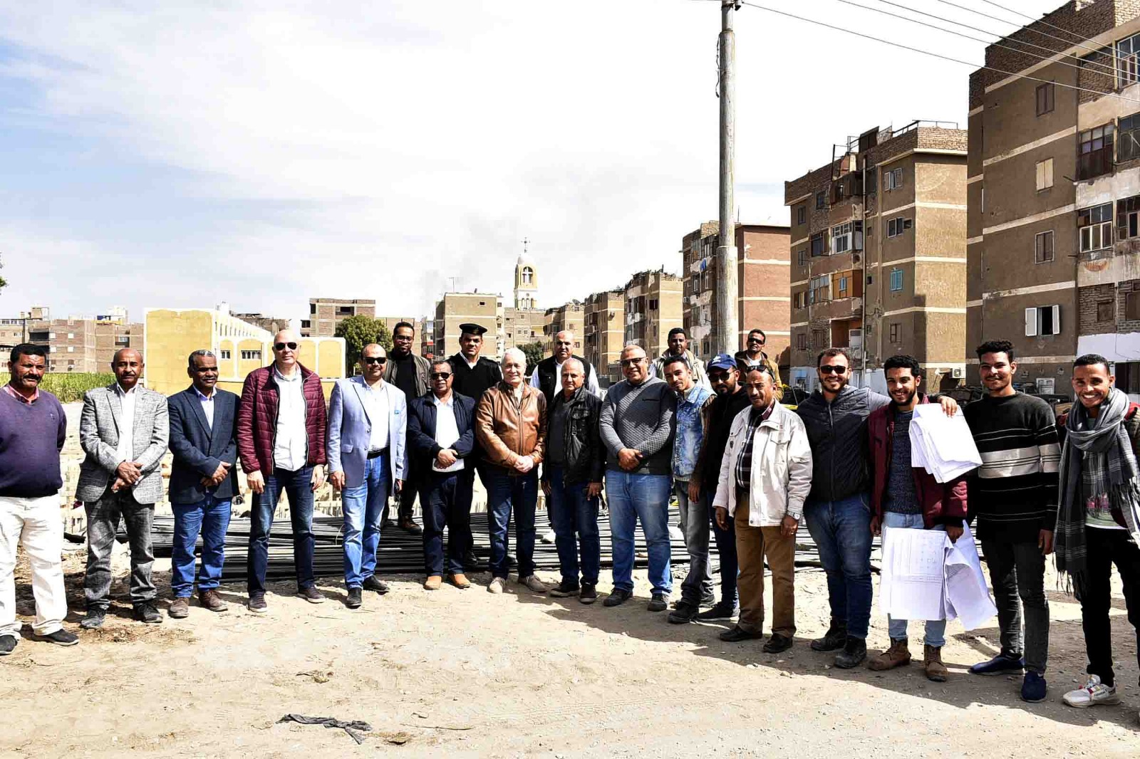 جولات قيادات الأقصر لمتابعة المشروعات القومية بمدينة أرمنت
