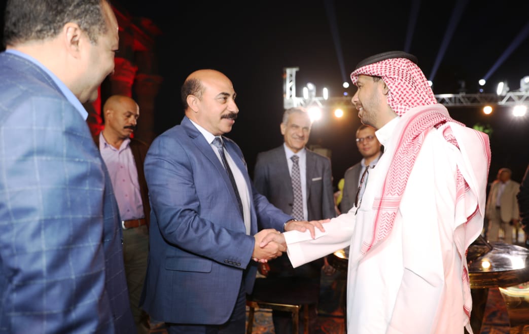 محافظ أسوان يفتتح فعاليات القمة العربية الأولى (5)