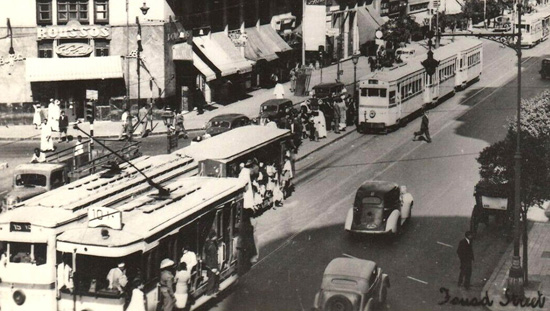 صورة-من-شارع-فؤاد-26-يوليو-حاليا-فى-القاهرة-حوالي-عام-1945م