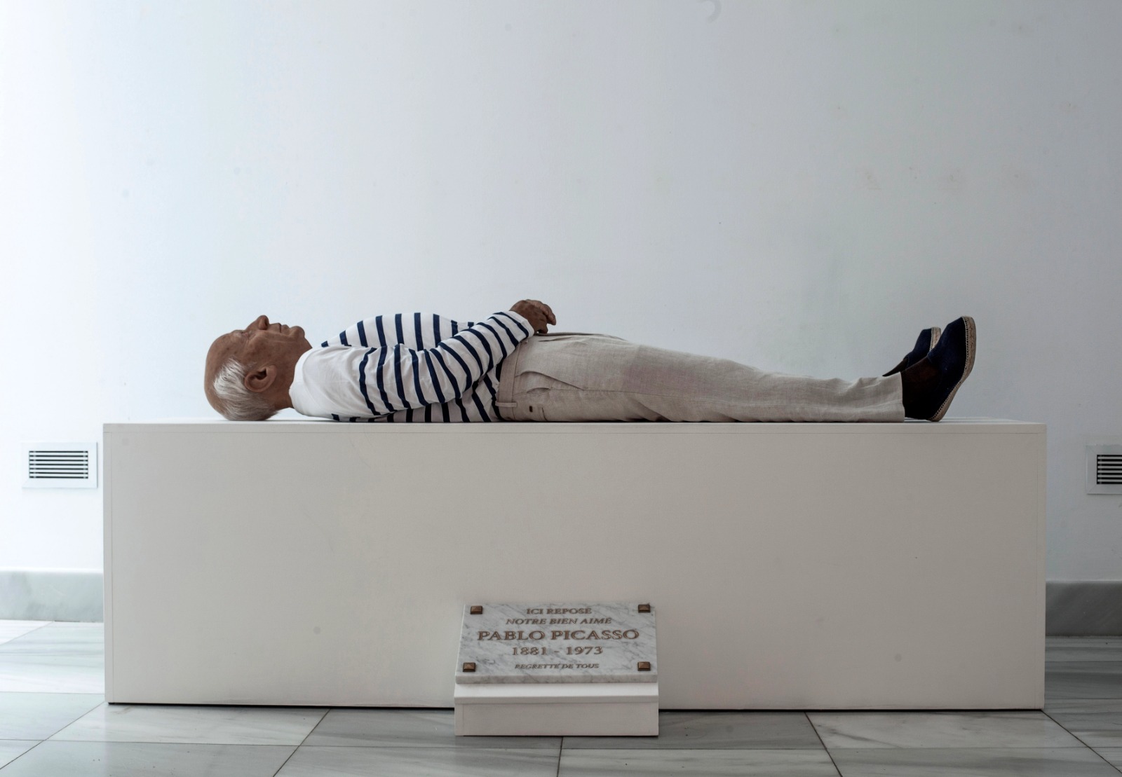 جثة الفنان بيكاسو