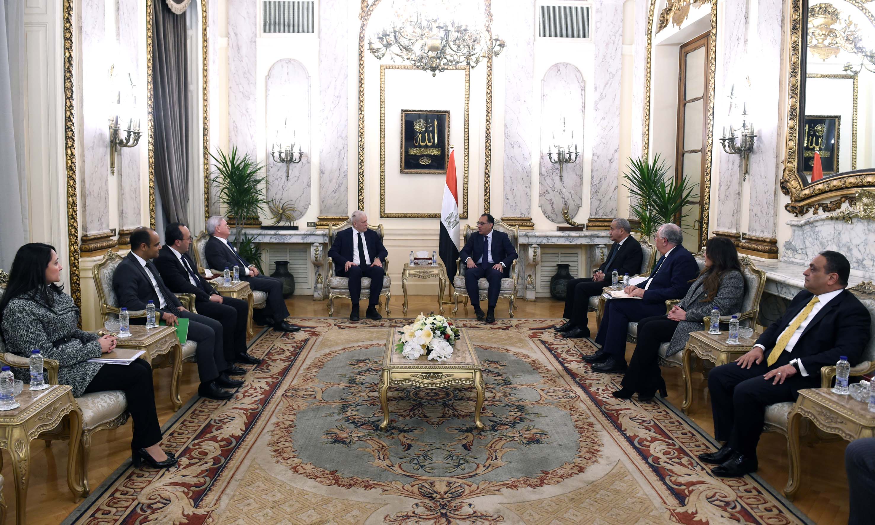رئيس الوزراء يلتقى الرئيس الصربى الأسبق (1)