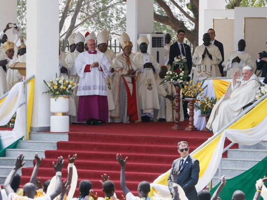 زيارة بابا الفاتيكان لجنوب السودان (9)