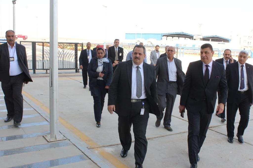 رئيس المصرية للمطارات يتفقد مطار أسوان الدولي (1)