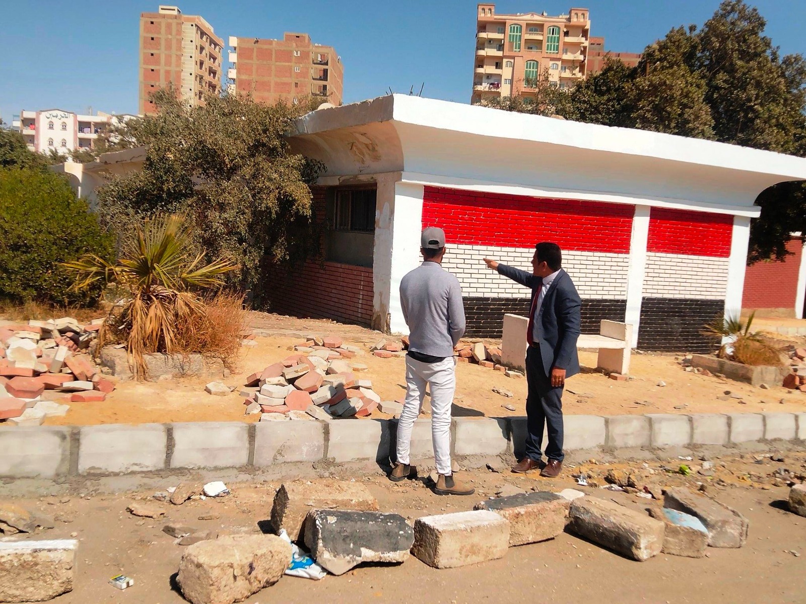 تطوير ورفع كفاءة قريتى النسيج اليدوى بحى الكوثر بتكلفة 3 ملايين جنيه (6)