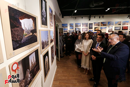 وزيرة الثقافة تفتح معرض تراثي للتصوير (19)