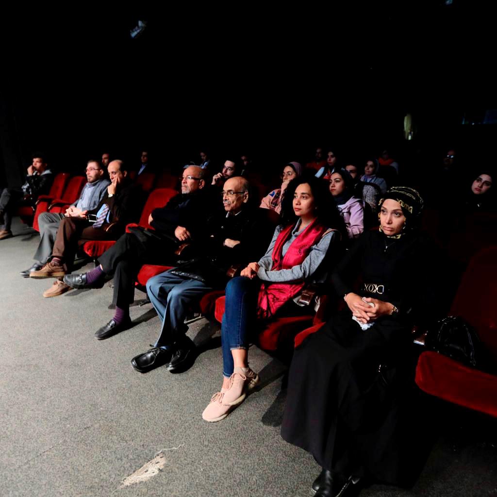 جانب من الجلسة (2)