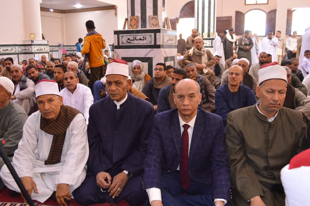 أئمة الأوقاف بإفتتاح المسجد