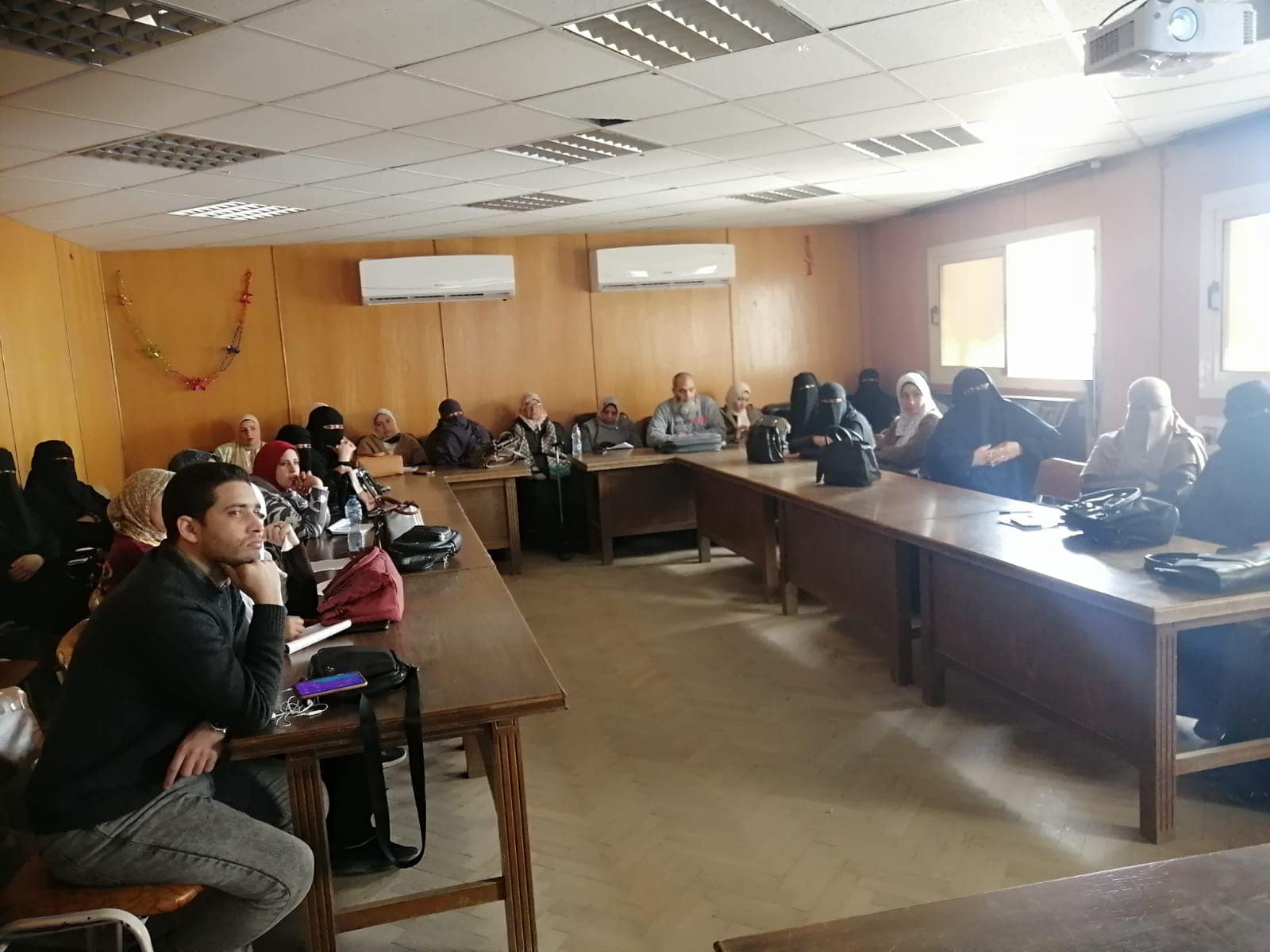 الحضور بالدورة التدريبية الحضور بالدورة التدريبية