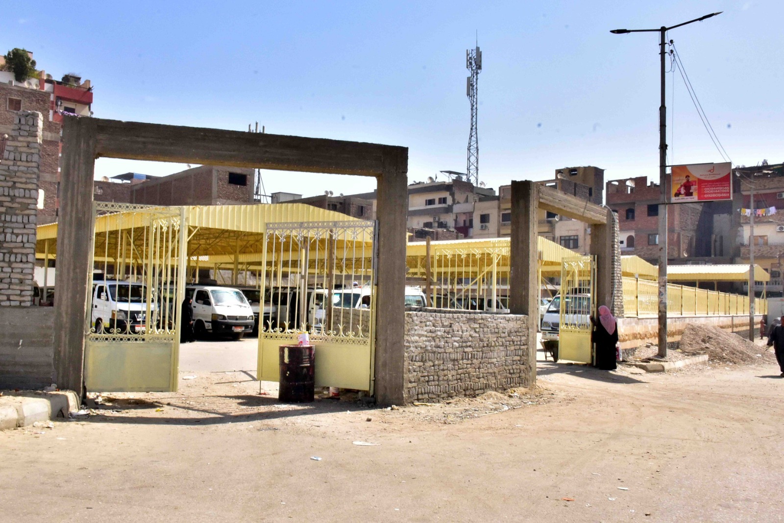 جانب من عمليات التطوير بأسواق ومواقف الأقصر والبياضية جانب من عمليات التطوير بأسواق ومواقف الأقصر والبياضية