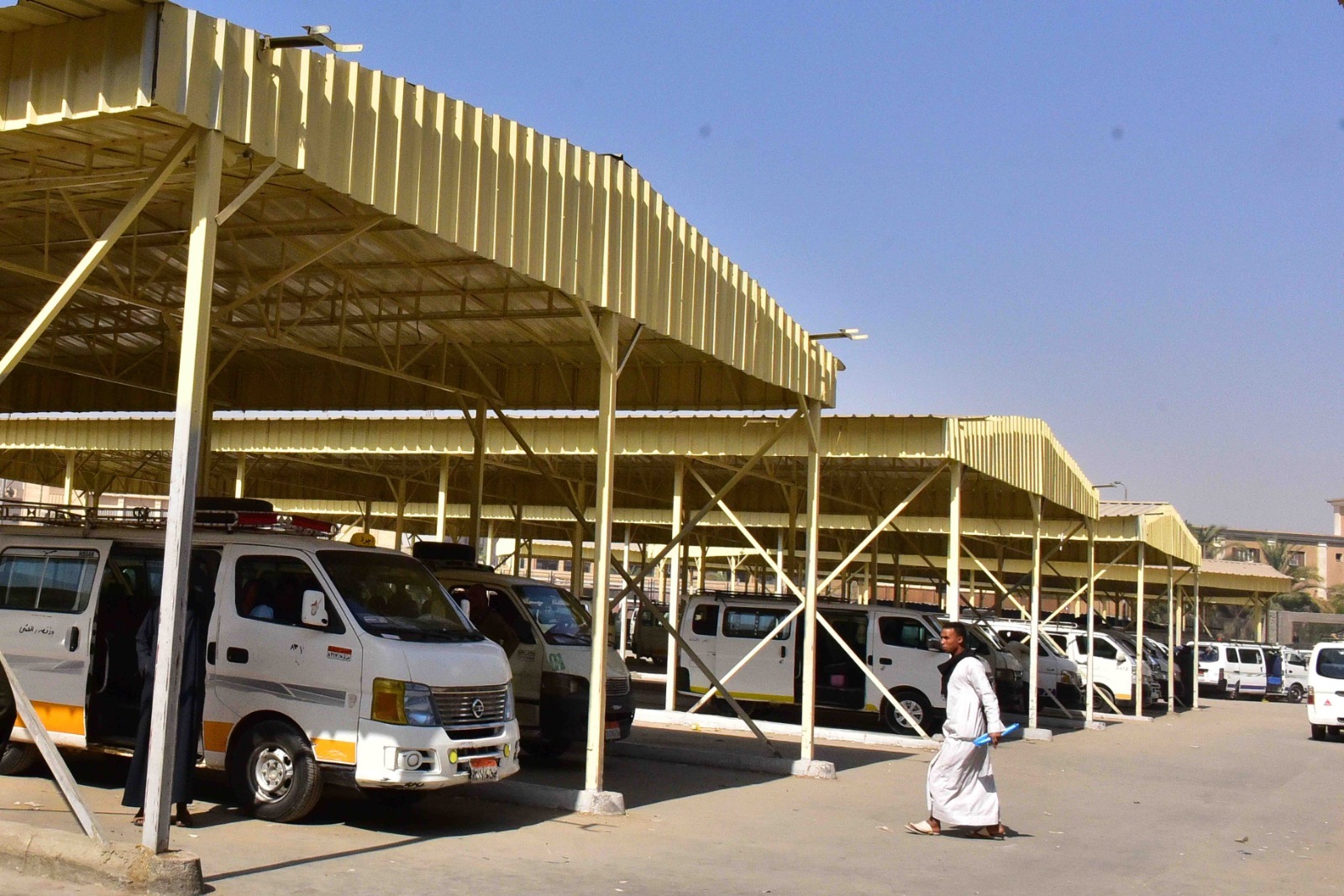 جانب من تطوير سوق شرق السكة الحديد جانب من تطوير سوق شرق السكة الحديد