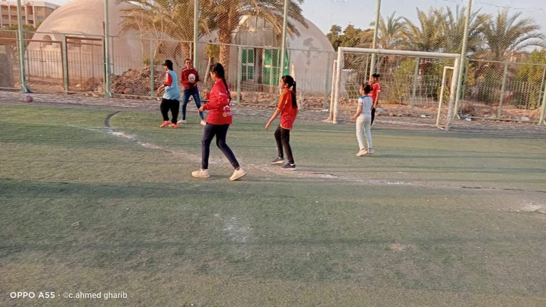 مشروع تدريب 1000 بنت (2)