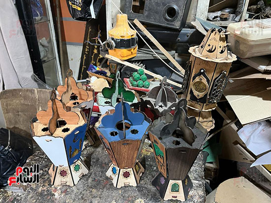 فوانيس-مختلفة-الأحجام فوانيس-مختلفة-الأحجام