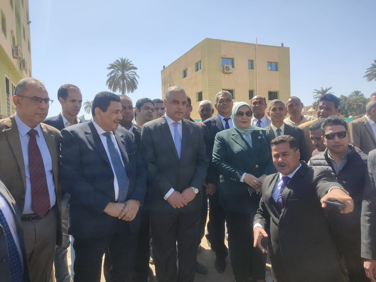 محافظ بجهينة  (2)